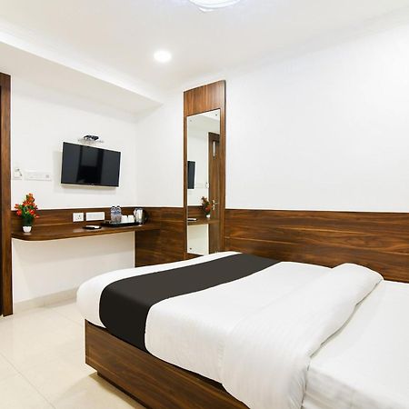 Super Hotel O Eminent Hotel 加尔各答 外观 照片
