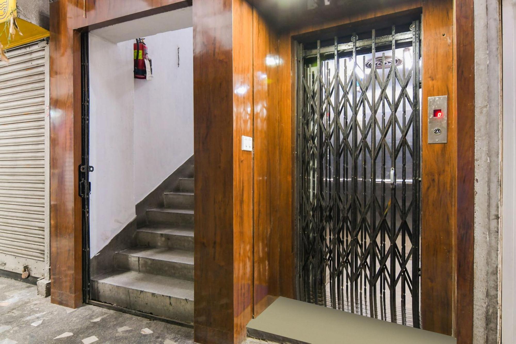 Super Hotel O Eminent Hotel 加尔各答 外观 照片